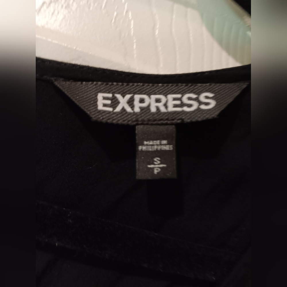 Express Romper - Picture 6 of 9